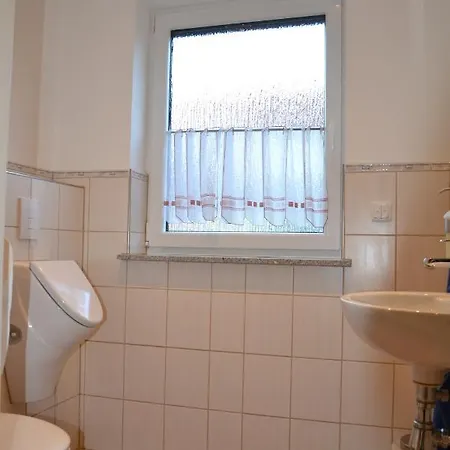 Pension-gaestehaus Oberscheven Leipziger Neuseenland 3*